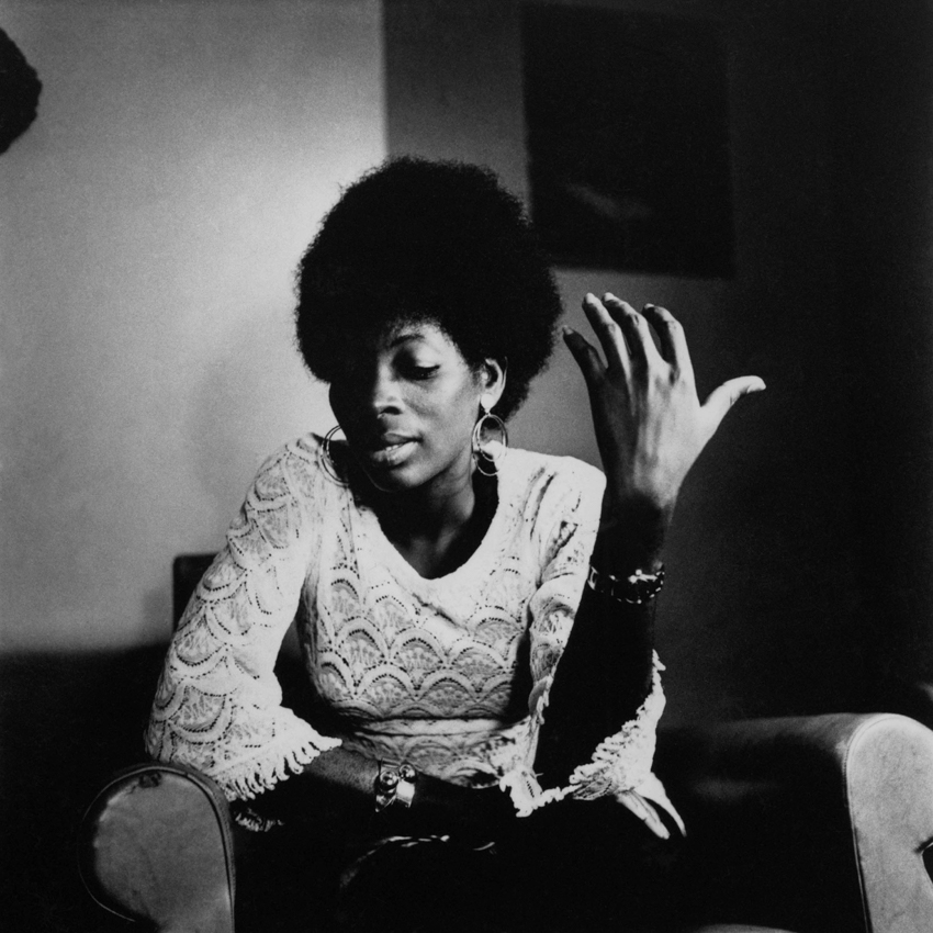 Paul Kodjo, Deux femmes, un homme, 1971 Avec l’aimable autorisation des Rencontres du Sud et de in camera galerie.