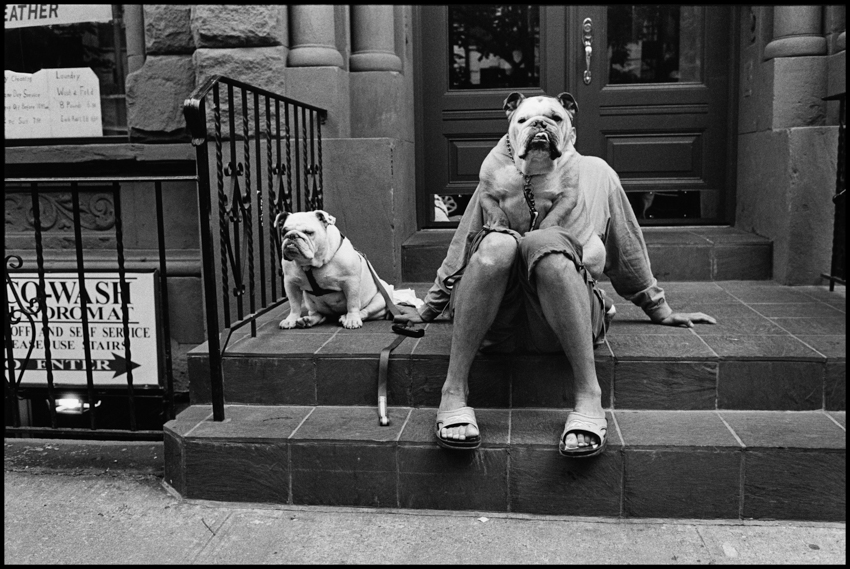 Eliott Erwitt, New York City, USA, 2000 Courtesy of the artist and Magnum Photos.